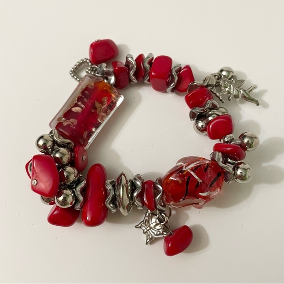 Red Beaded Stretch Bracelet Silver Tone Charms - Picture 8 of 14